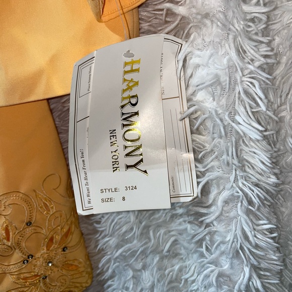 Harmony New York Suit set - Picture 4 of 4